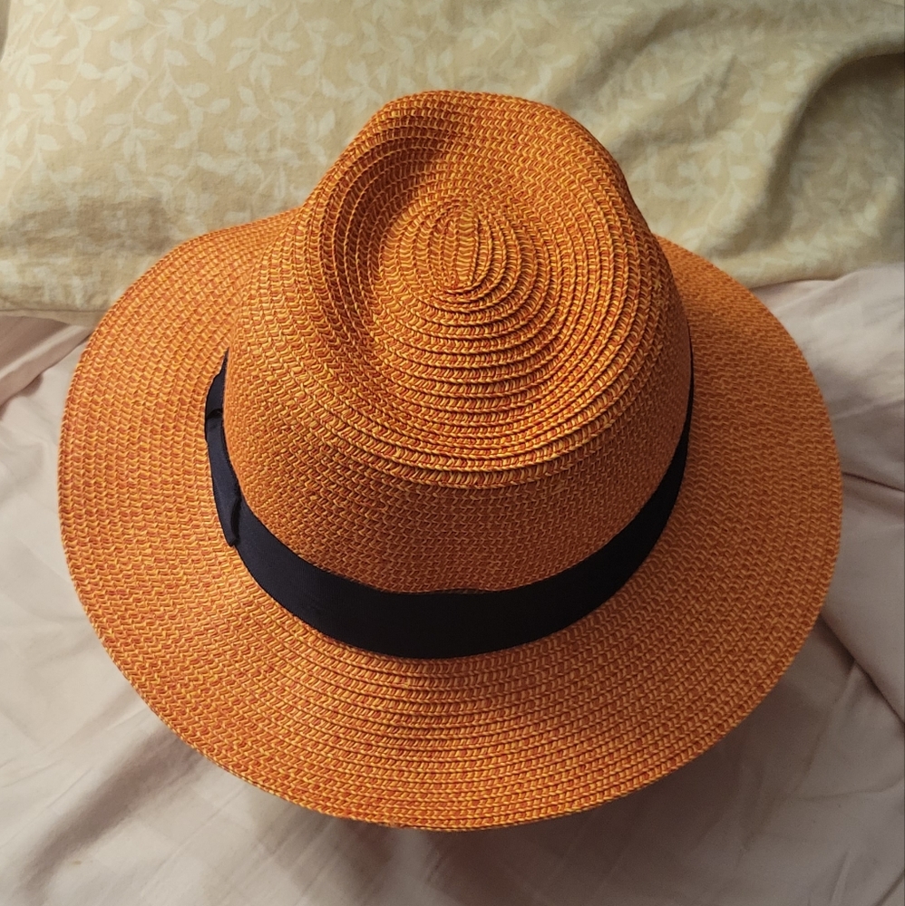Olive & Pique NWT Orange and Navy Hat